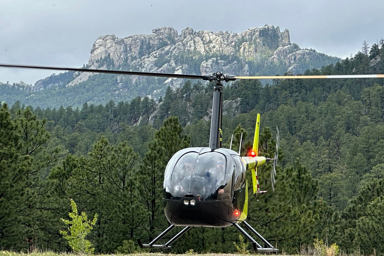 rushmore-heli
